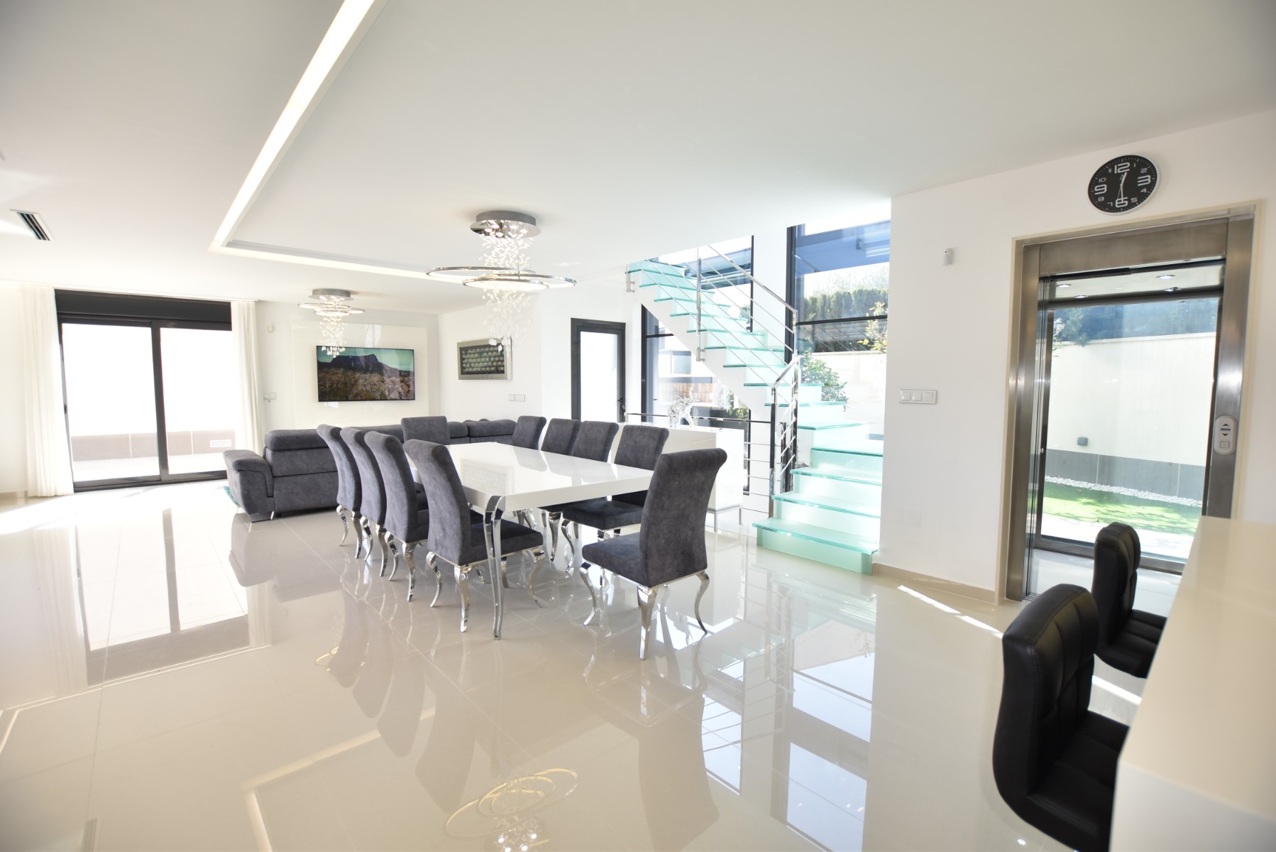 5 Bed, 3 Bath, HouseFor Sale, San Miguel de Salinas, Alicante