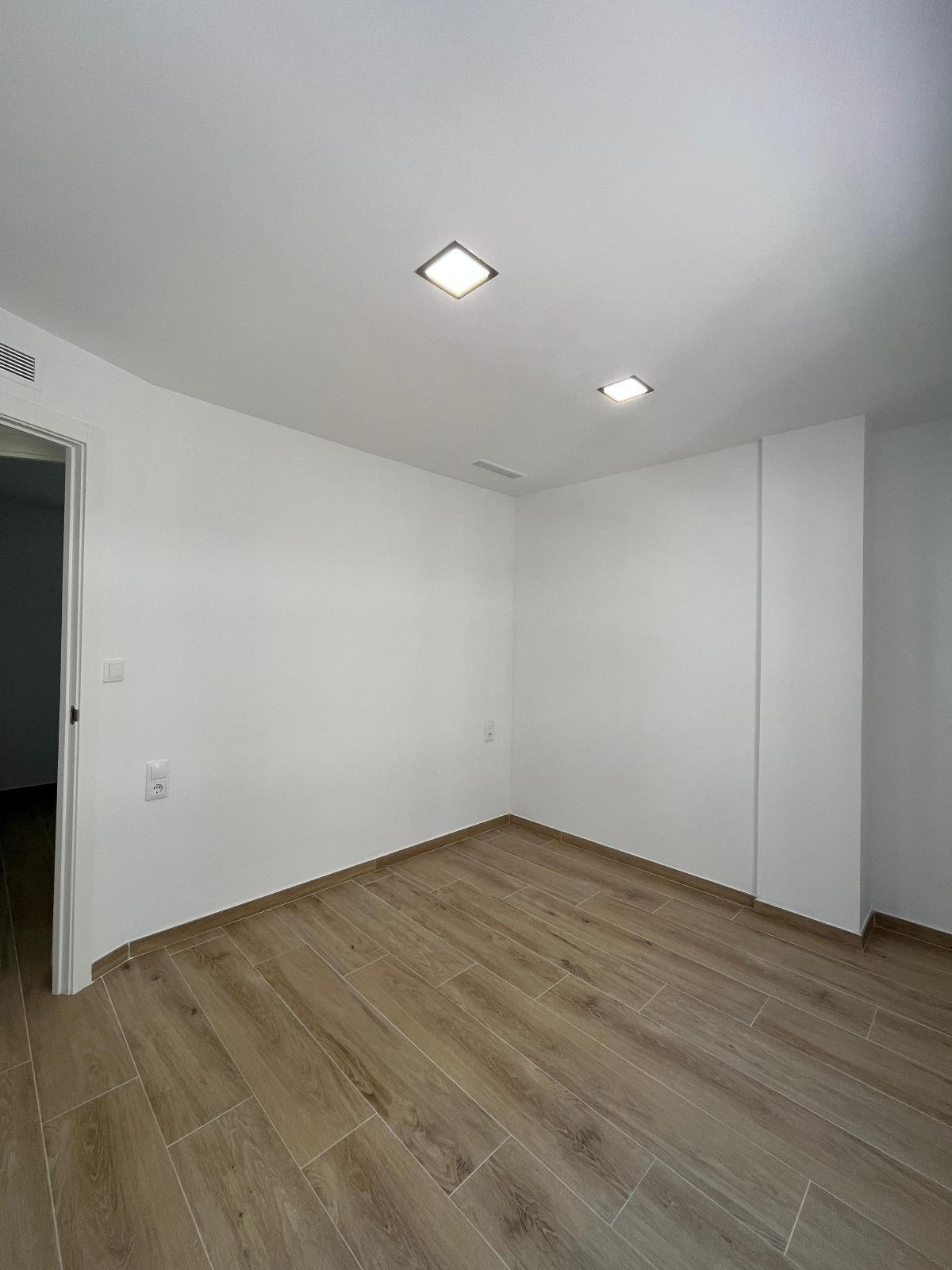 3 Bed, 2 Bath, ApartmentFor Sale, Torrevieja, Alicante