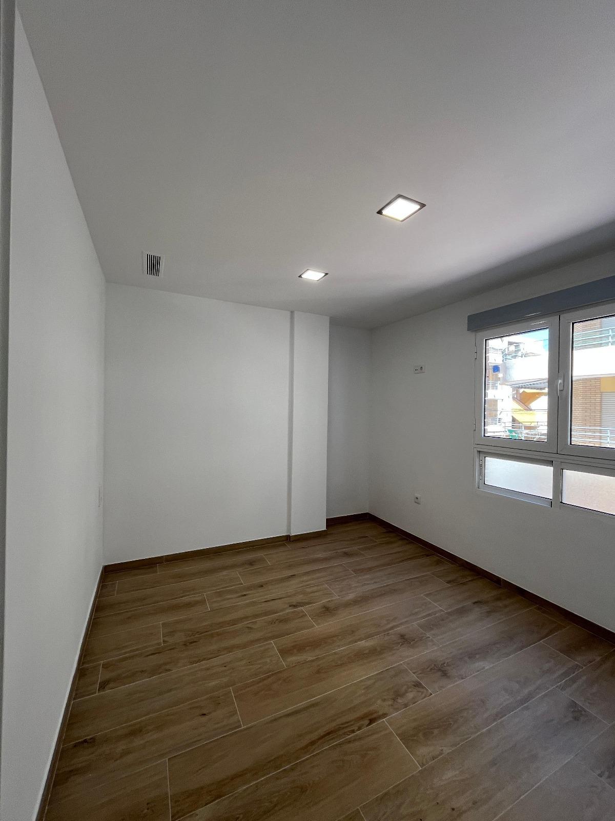 3 Bed, 2 Bath, ApartmentFor Sale, Torrevieja, Alicante