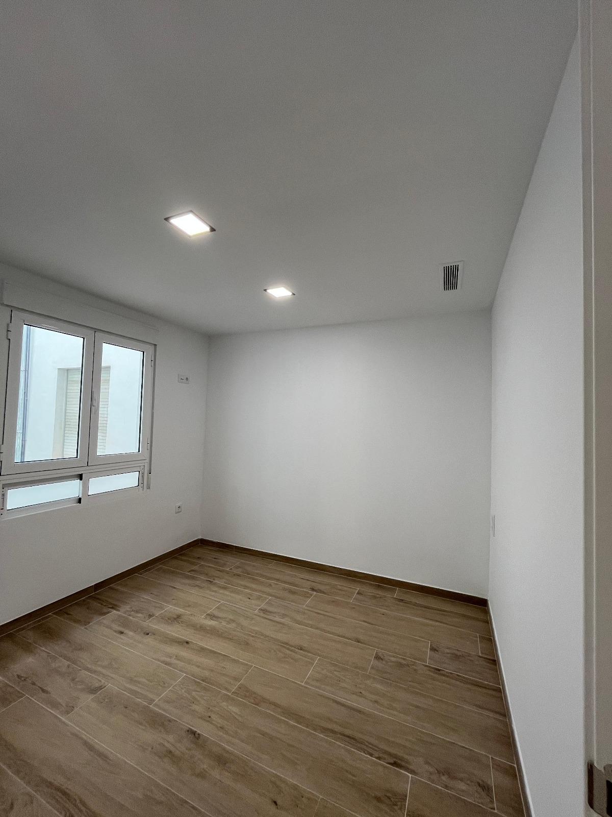 3 Bed, 2 Bath, ApartmentFor Sale, Torrevieja, Alicante