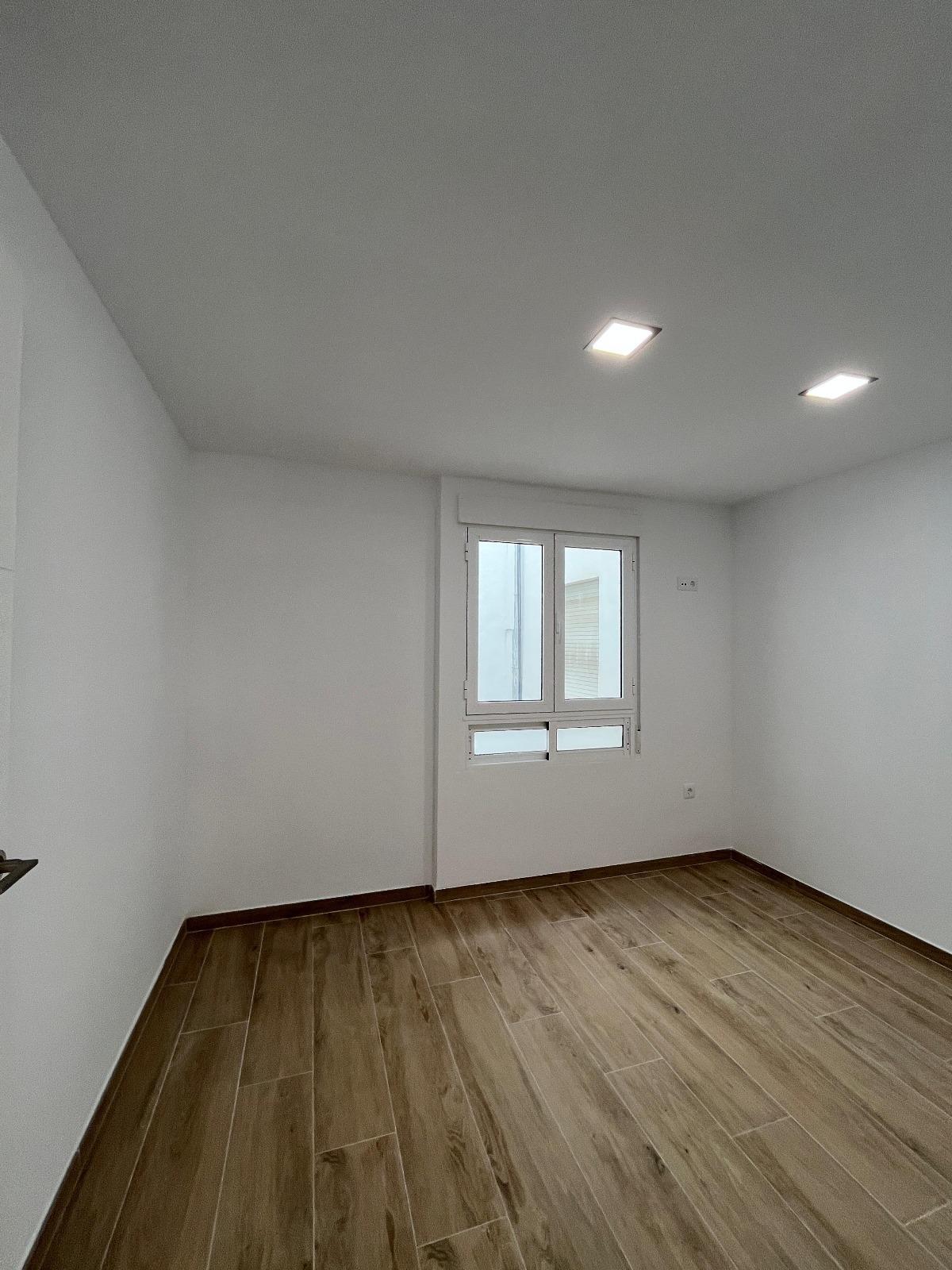 3 Bed, 2 Bath, ApartmentFor Sale, Torrevieja, Alicante