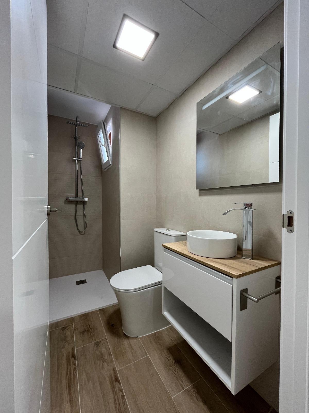 3 Bed, 2 Bath, ApartmentFor Sale, Torrevieja, Alicante