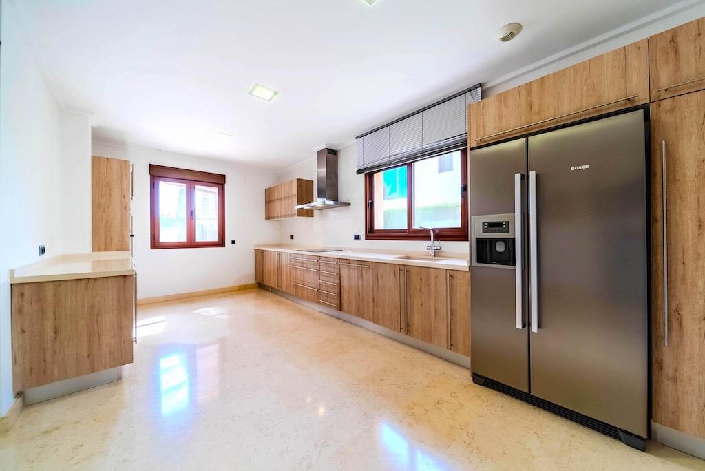 5 Bed, 5 Bath, HouseFor Sale, Cabo Roig, Alicante