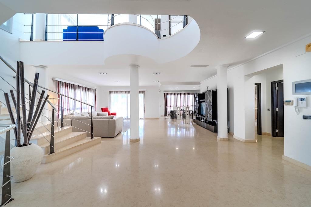 5 Bed, 5 Bath, HouseFor Sale, Cabo Roig, Alicante