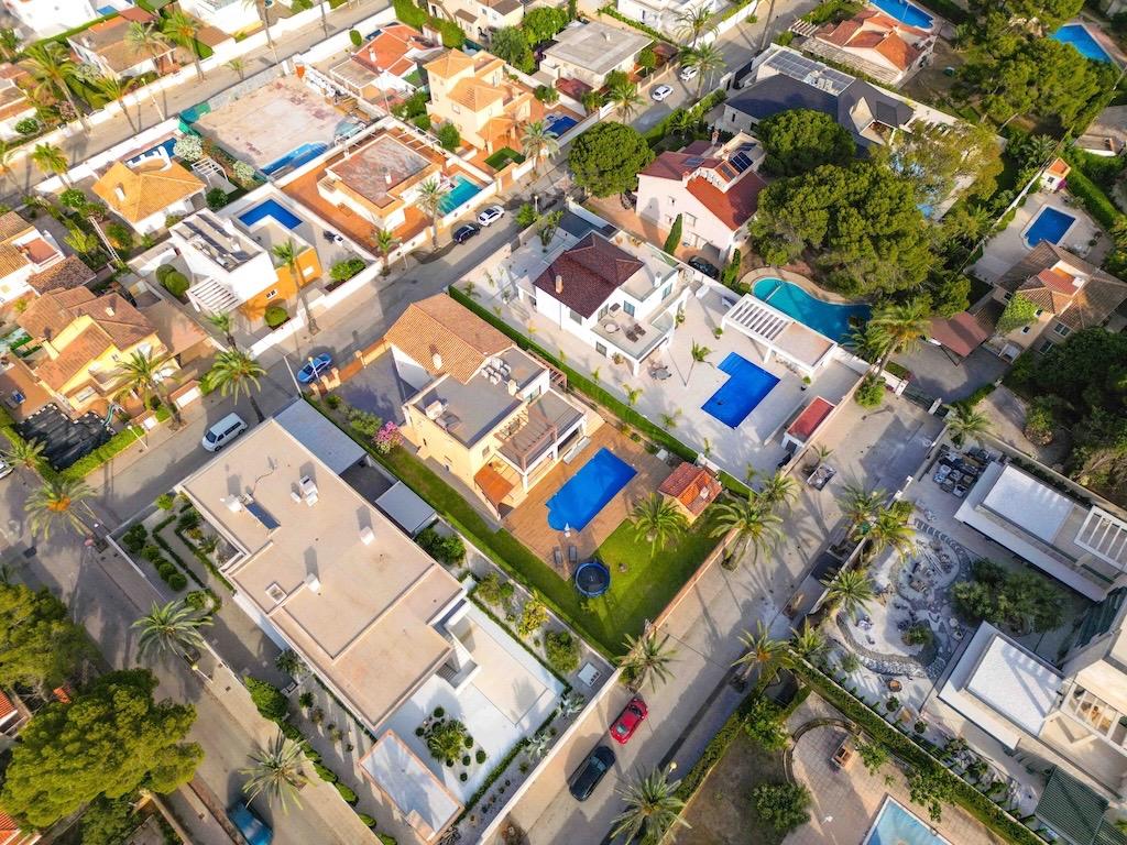 5 Bed, 5 Bath, HouseFor Sale, Cabo Roig, Alicante