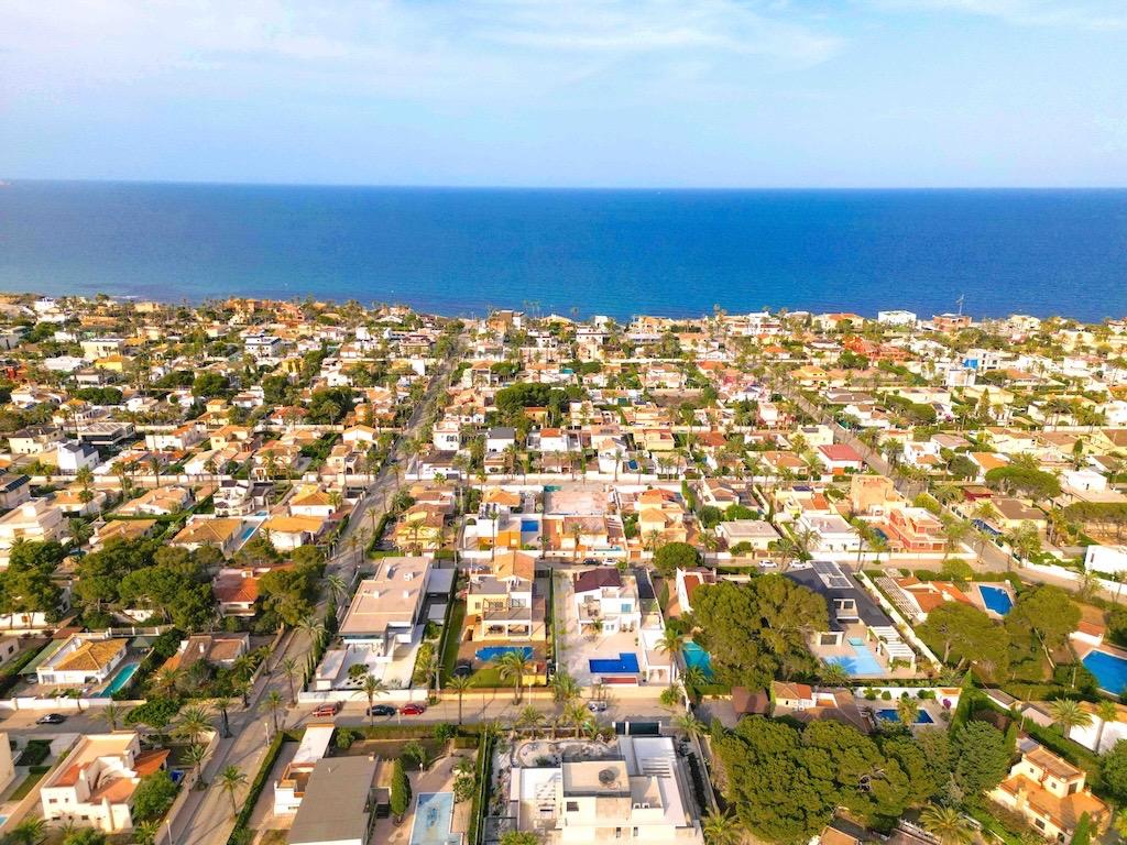 5 Bed, 5 Bath, HouseFor Sale, Cabo Roig, Alicante