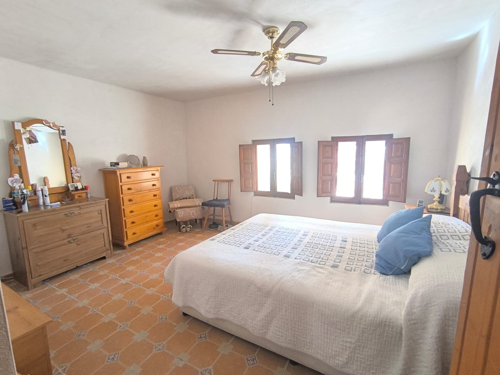 4 Bed, 2 Bath, HouseFor Sale, Chinorlet, Alicante