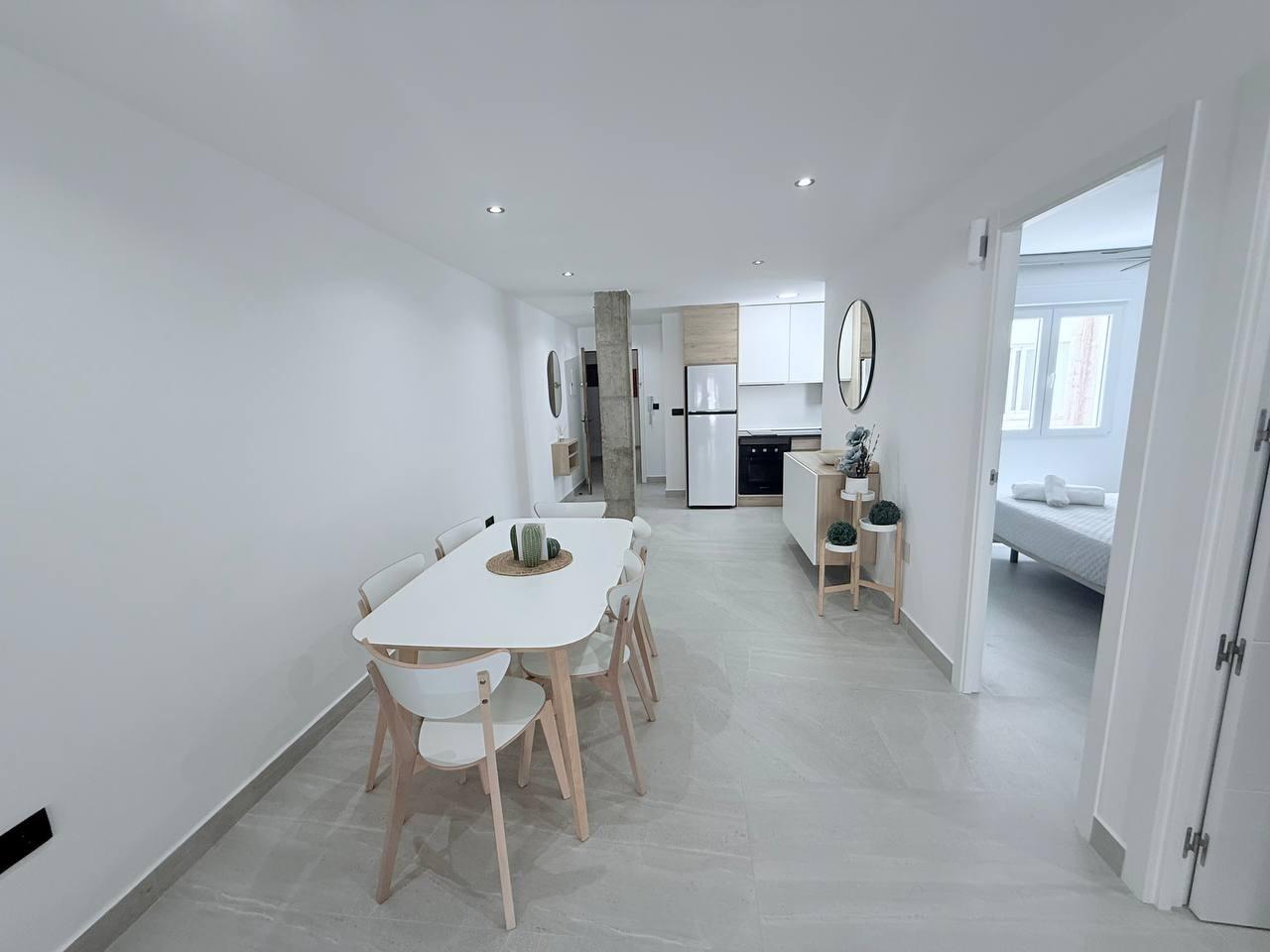 3 Bed, 2 Bath, ApartmentFor Sale, Torrevieja, Alicante