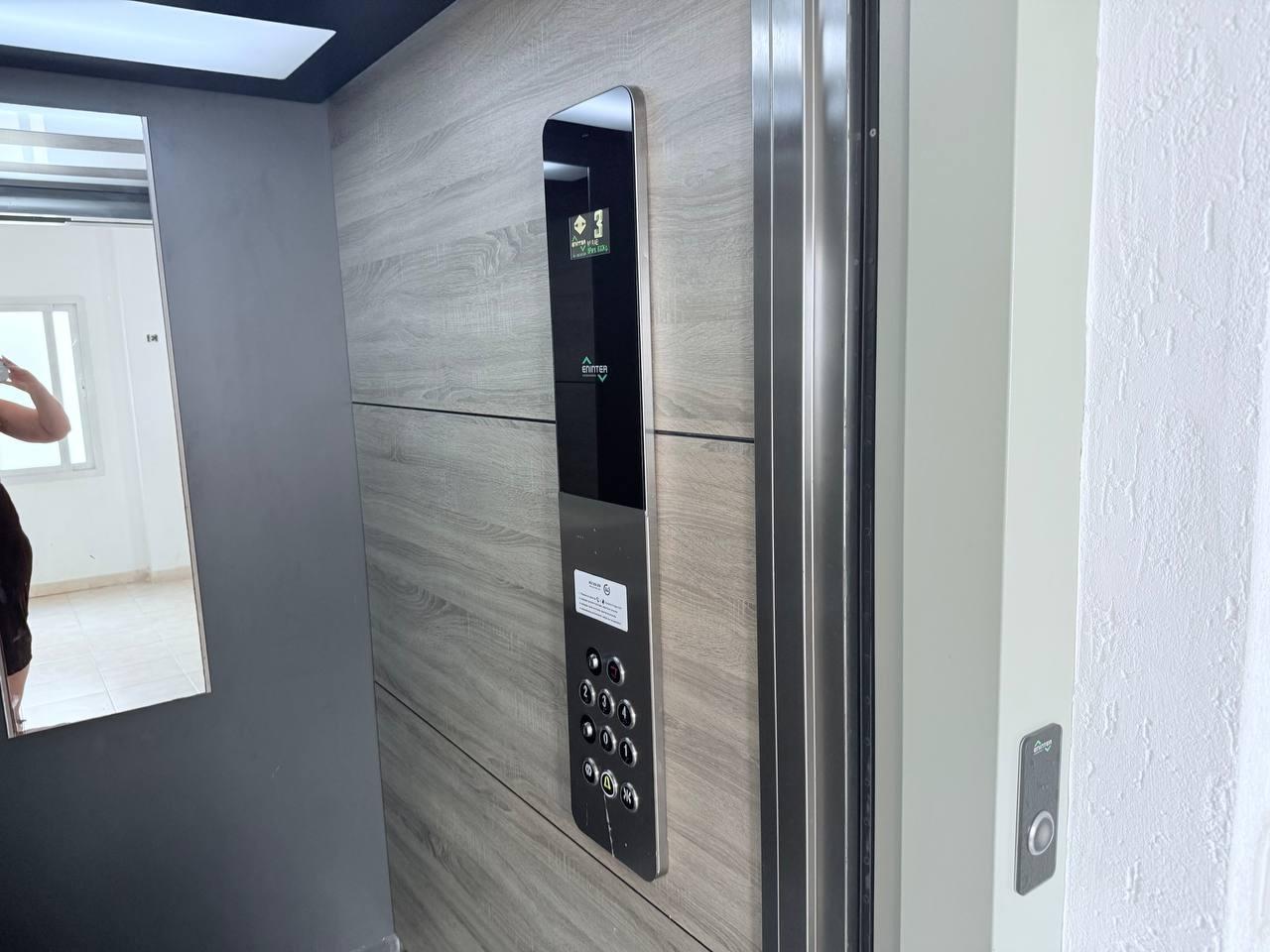 3 Bed, 2 Bath, ApartmentFor Sale, Torrevieja, Alicante