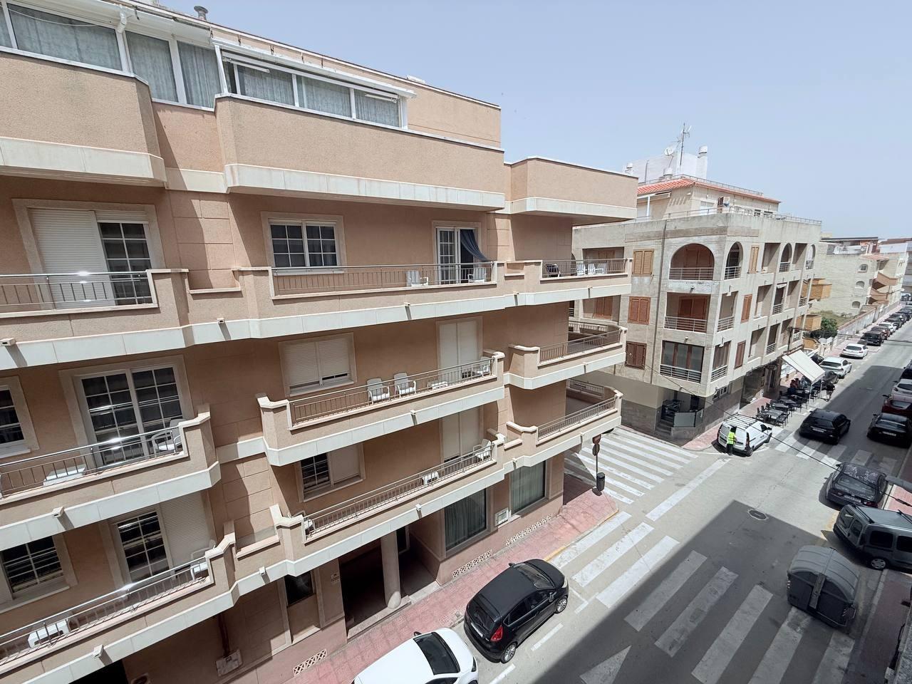 3 Bed, 2 Bath, ApartmentFor Sale, Torrevieja, Alicante