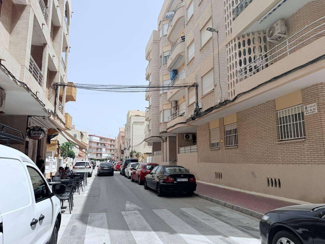 3 Bed, 2 Bath, ApartmentFor Sale, Torrevieja, Alicante