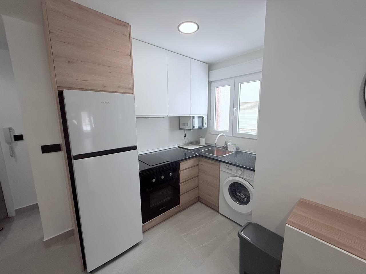 3 Bed, 2 Bath, ApartmentFor Sale, Torrevieja, Alicante