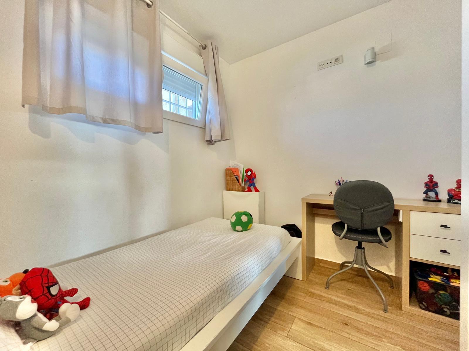 2 Bed, 1 Bath, ApartmentFor Sale, Torrevieja, Alicante