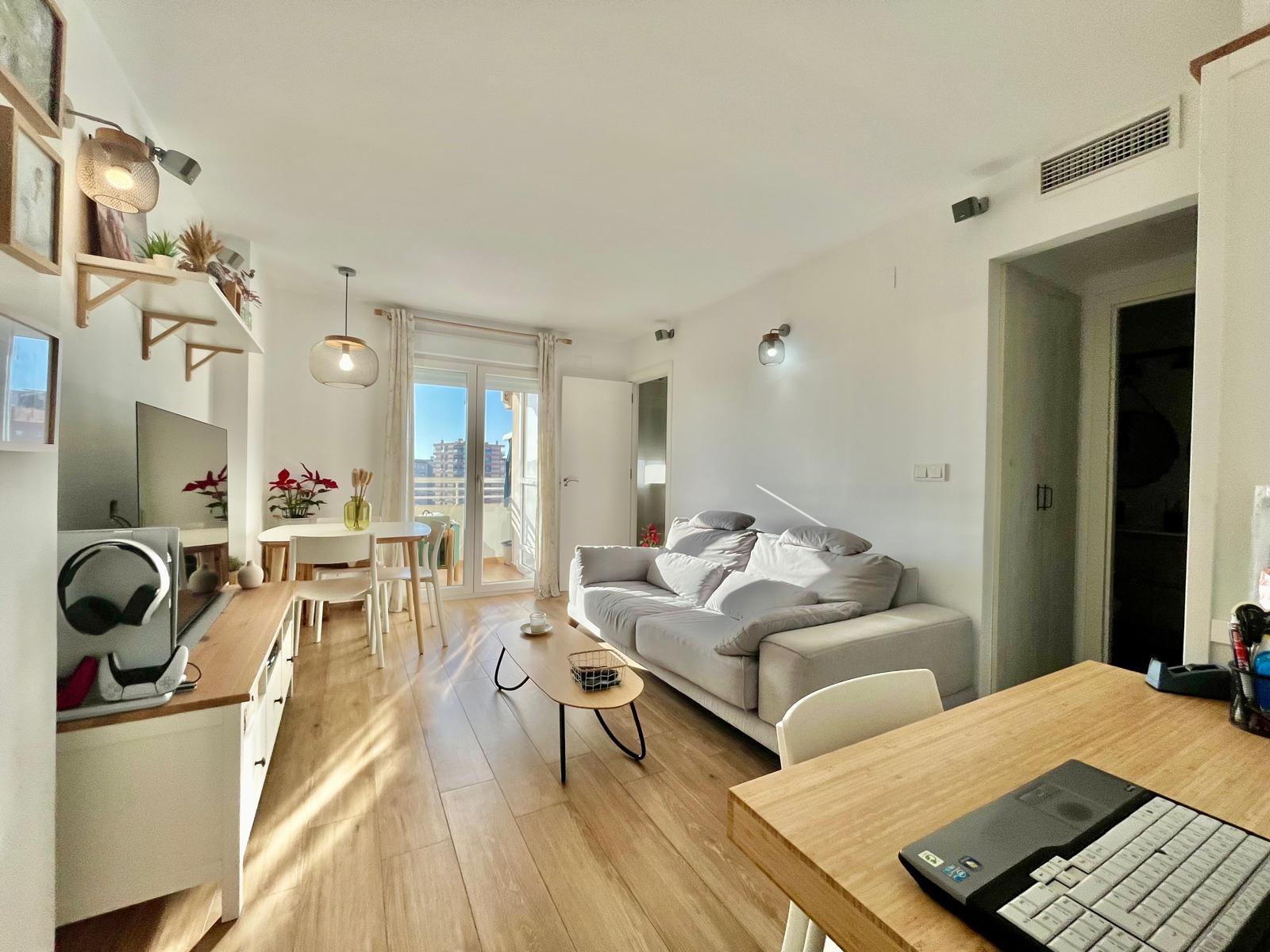 2 Bed, 1 Bath, ApartmentFor Sale, Torrevieja, Alicante