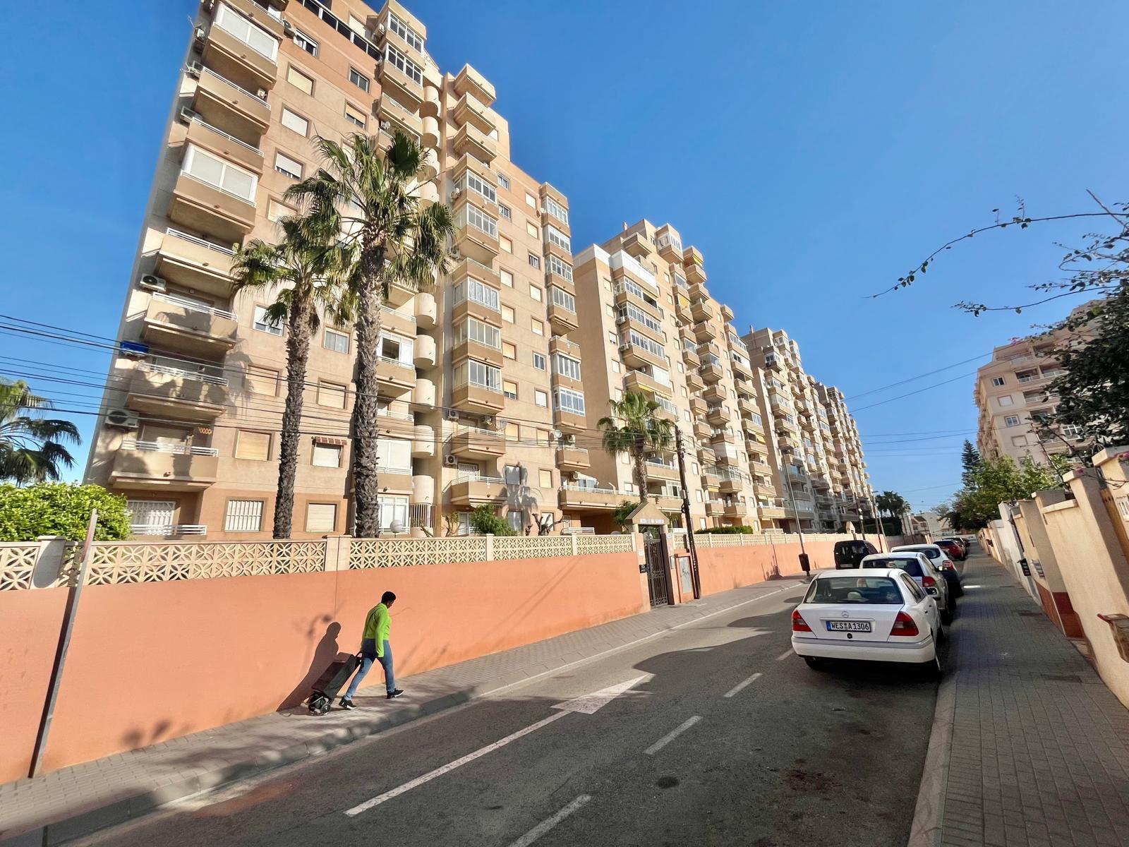 2 Bed, 1 Bath, ApartmentFor Sale, Torrevieja, Alicante