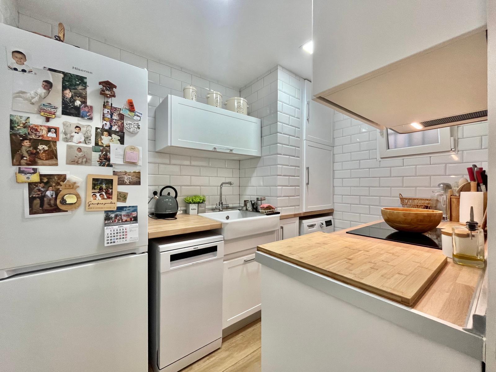 2 Bed, 1 Bath, ApartmentFor Sale, Torrevieja, Alicante