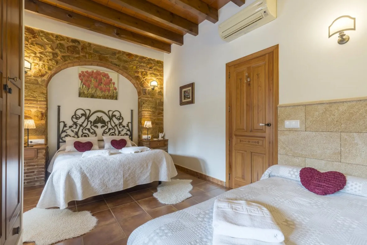 10 Bed, 10 Bath, HouseFor Sale, Jalon, Alicante