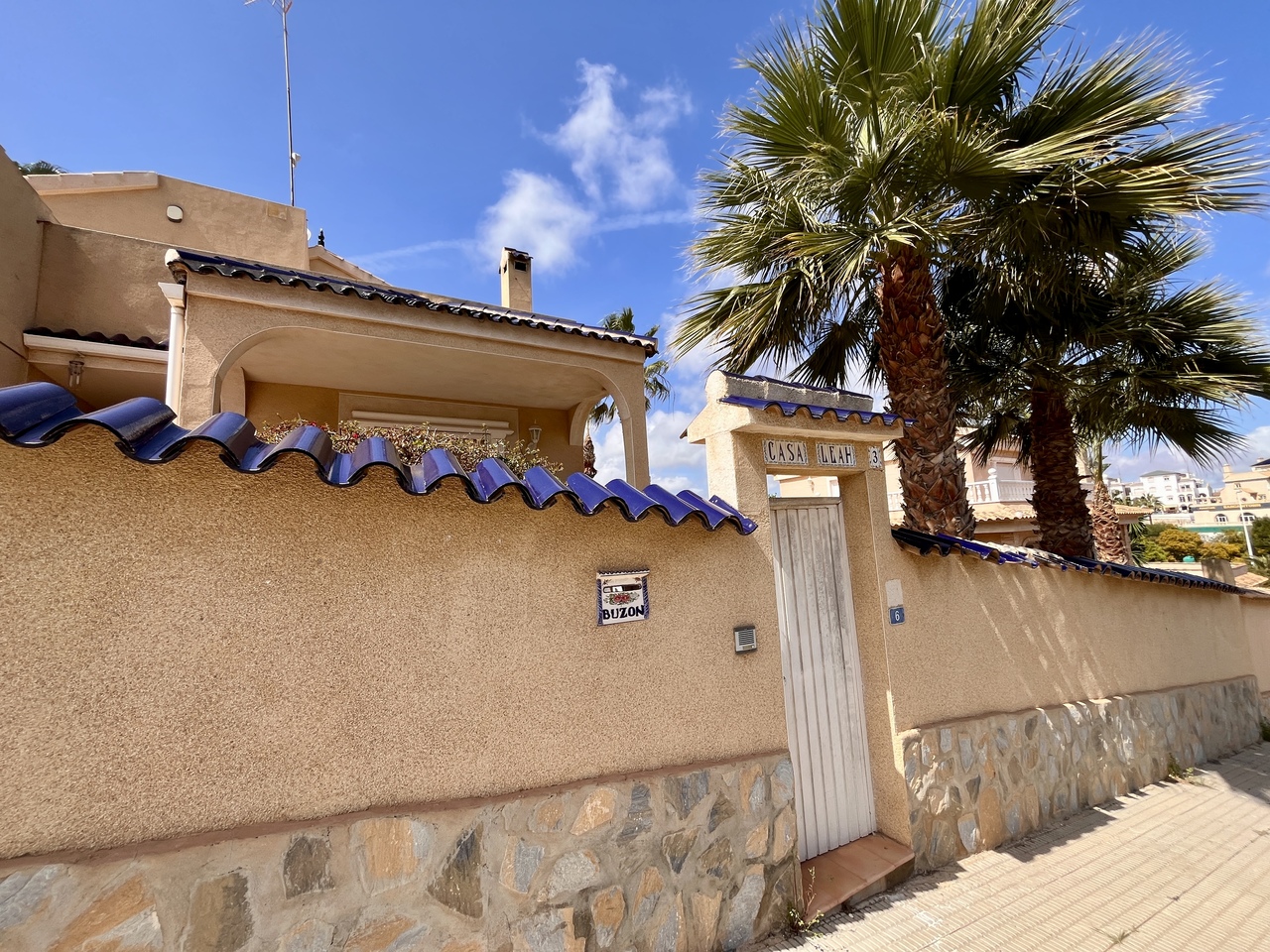 5 Bed, 3 Bath, HouseFor Sale, La Zenia, Alicante