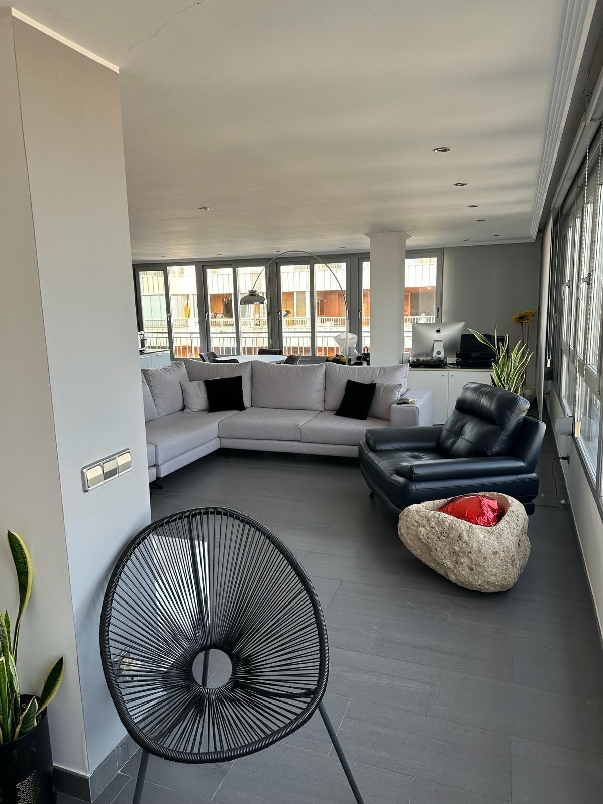 2 Bed, 1 Bath, ApartmentFor Sale, Torrevieja, Alicante