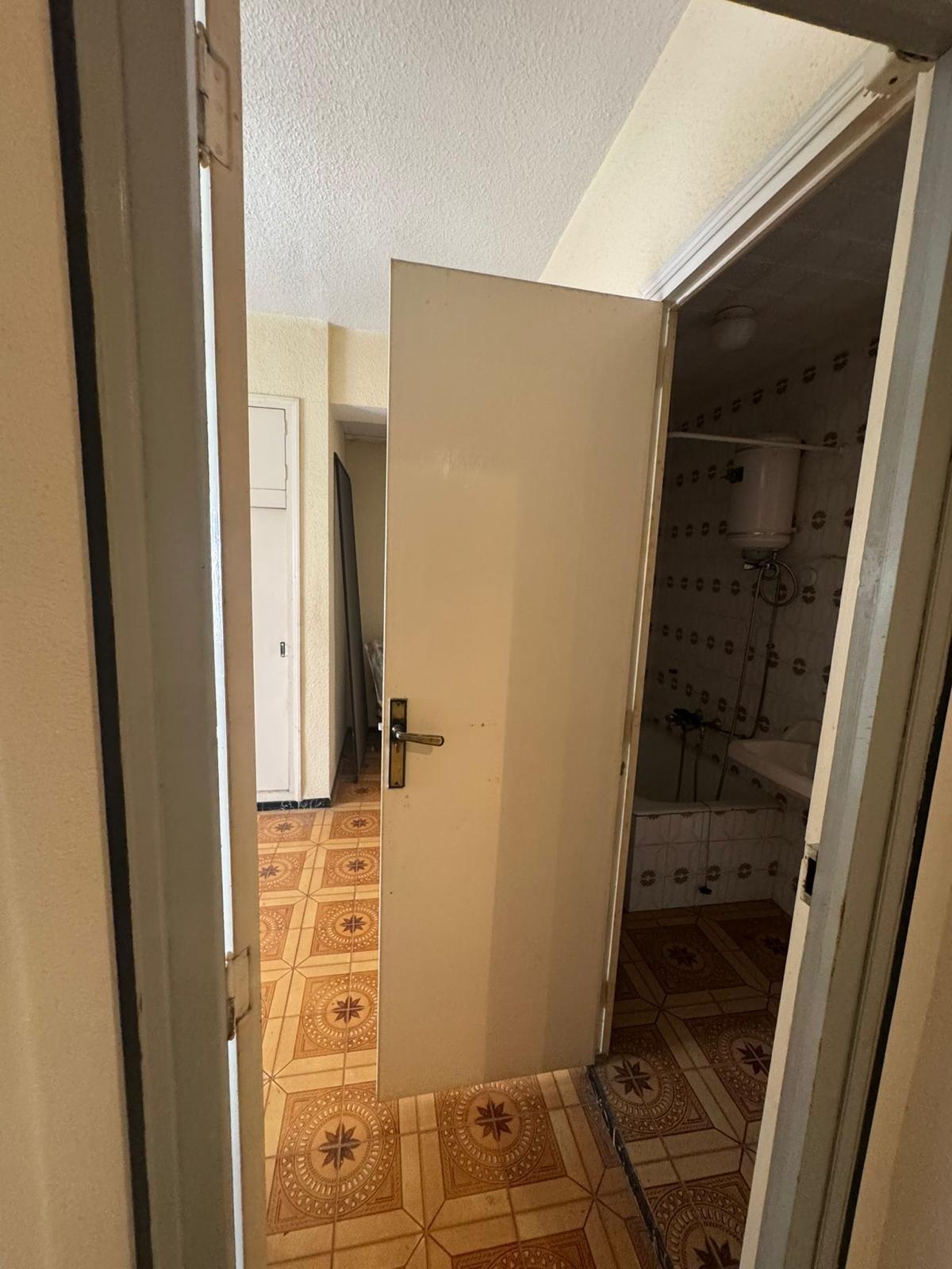 5 Bed, 3 Bath, ApartmentFor Sale, Guardamar Del Segura, Alicante