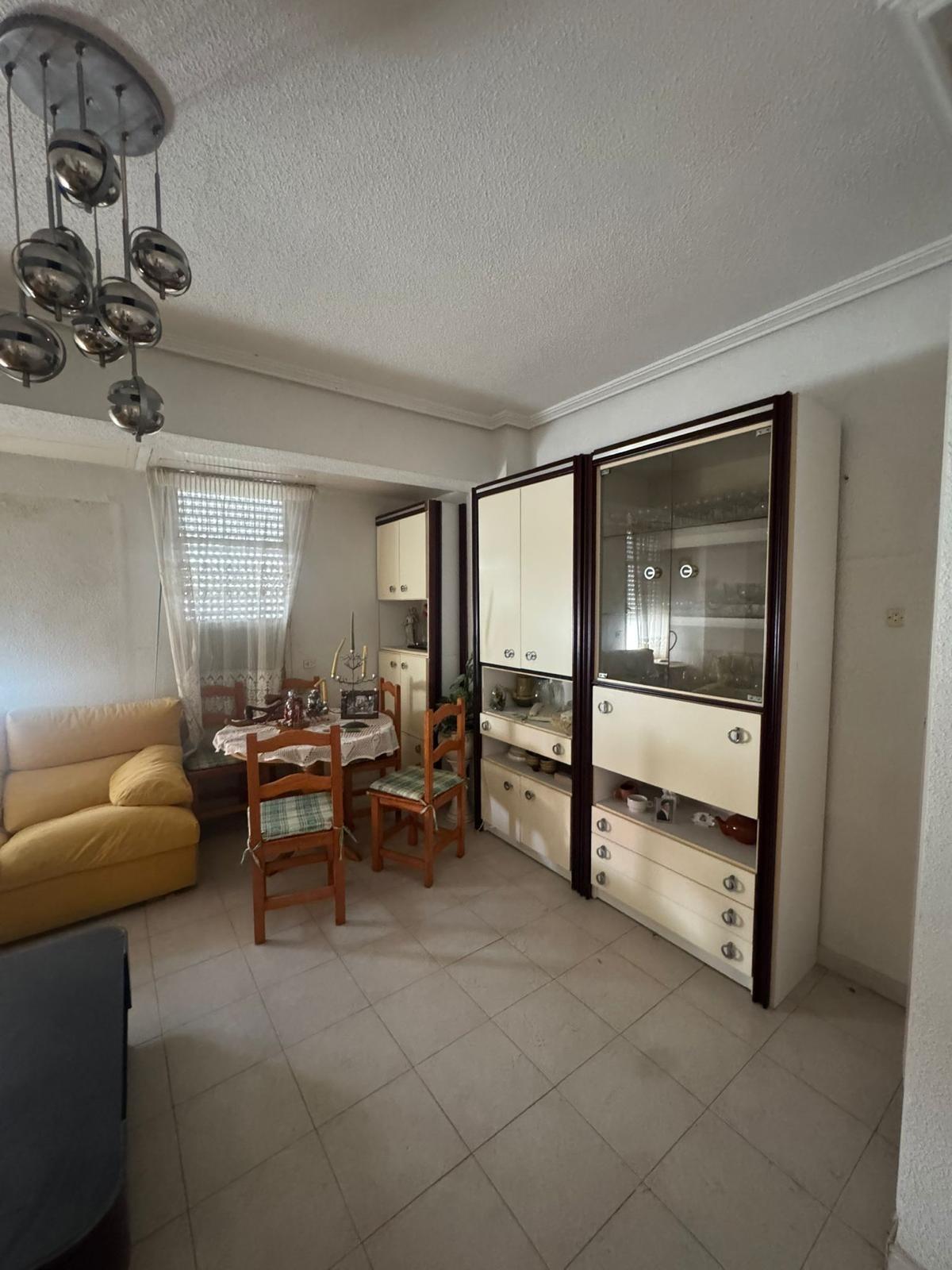 5 Bed, 3 Bath, ApartmentFor Sale, Guardamar Del Segura, Alicante