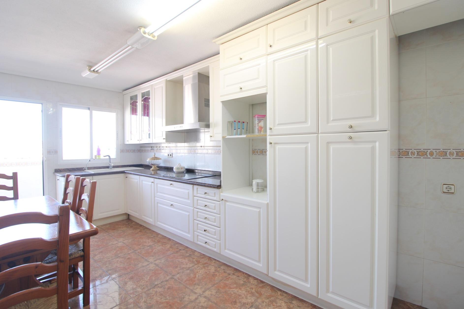 3 Bed, 2 Bath, ApartmentFor Sale, Torrevieja, Alicante