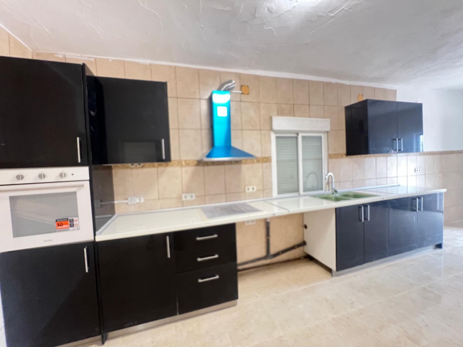 4 Bed, 2 Bath, HouseFor Sale, La Solana, Alicante