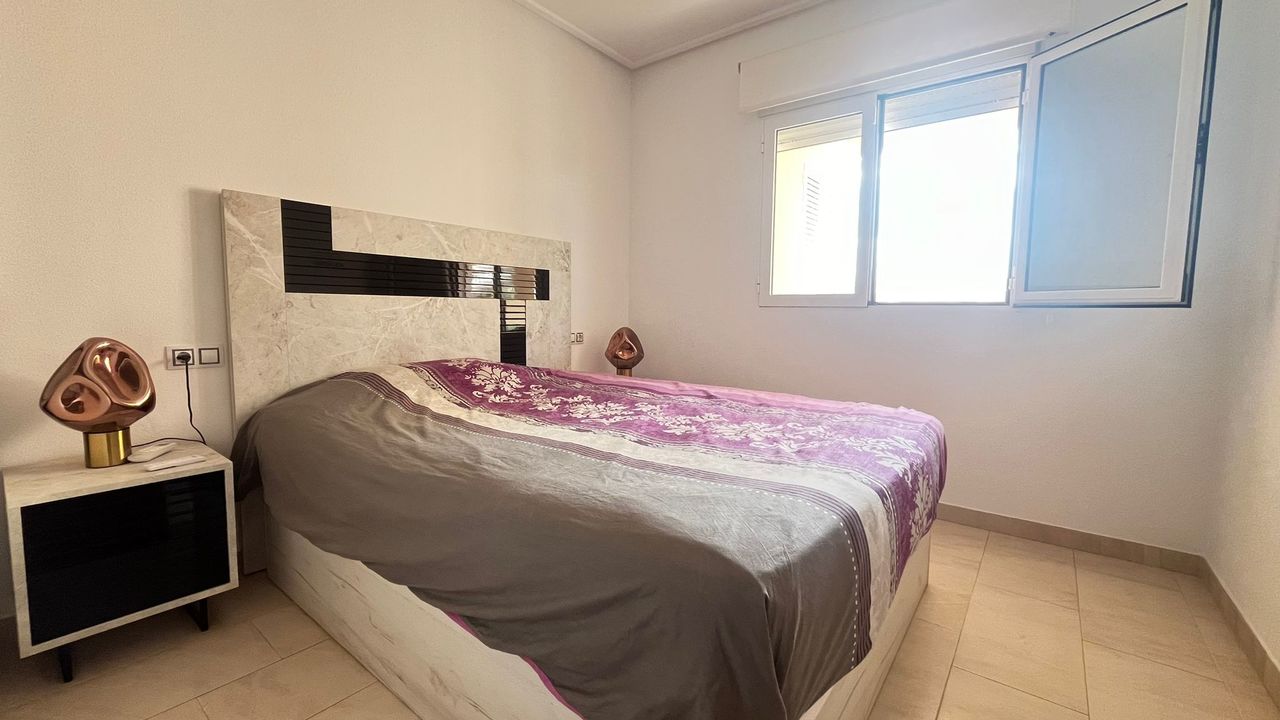 3 Bed, 2 Bath, ApartmentFor Sale, Los Dolses, Alicante