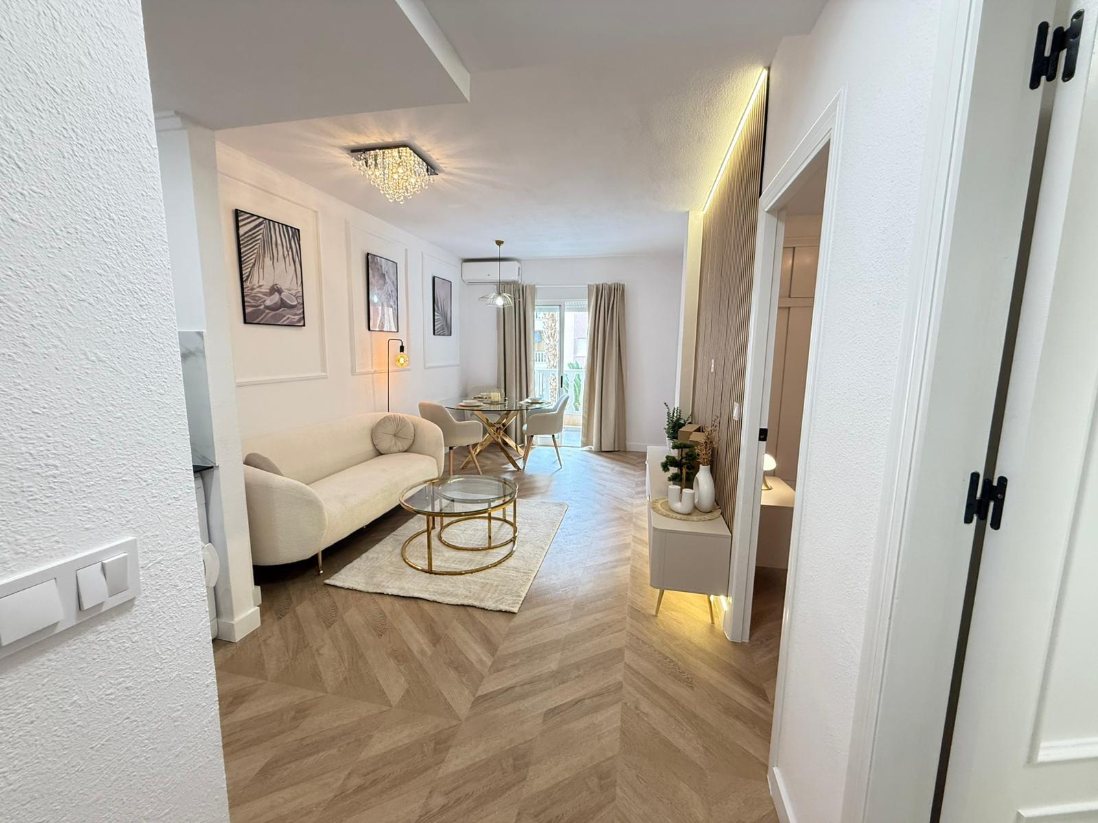 2 Bed, 1 Bath, ApartmentFor Sale, Torrevieja, Alicante