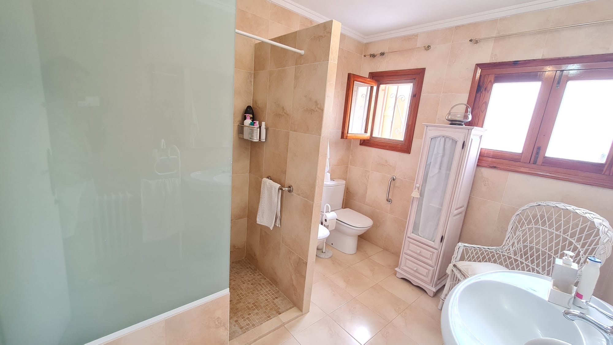 4 Bed, 3 Bath, HouseFor Sale, Elda, Alicante