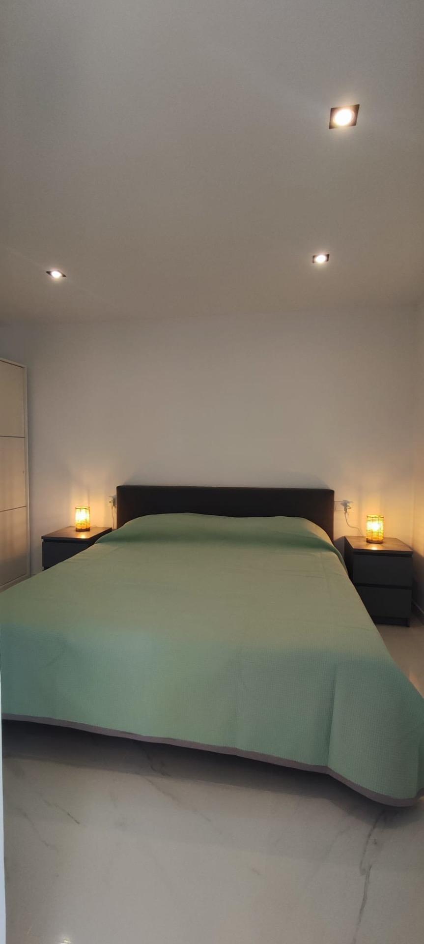 2 Bed, 1 Bath, ApartmentFor Sale, Torrevieja, Alicante