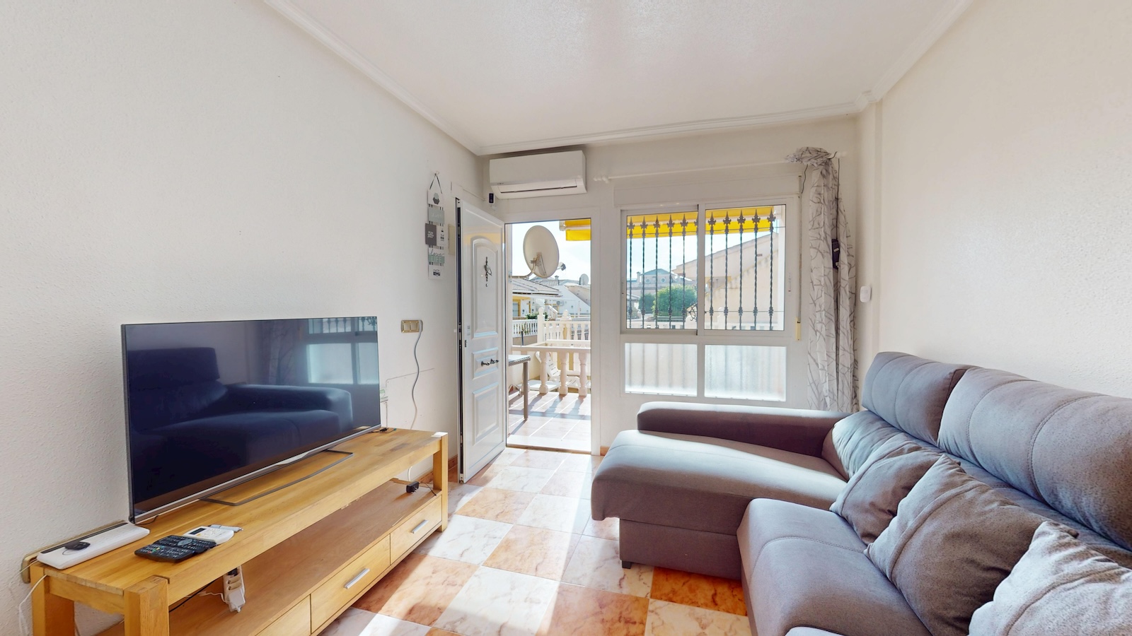 2 Bed, 1 Bath, HouseFor Sale, Orihuela, Alicante