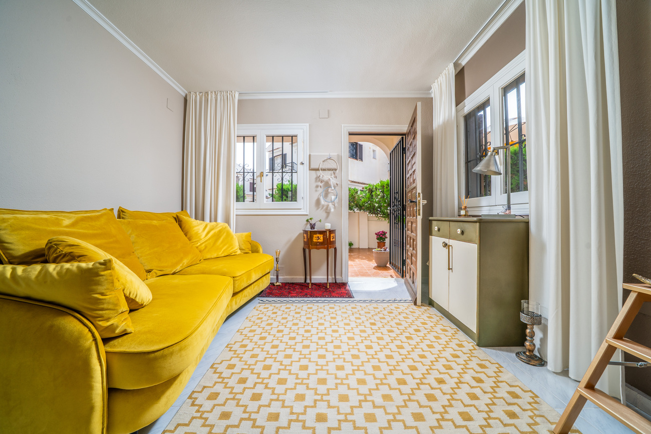 2 Bed, 1 Bath, HouseFor Sale, Torrevieja, Alicante