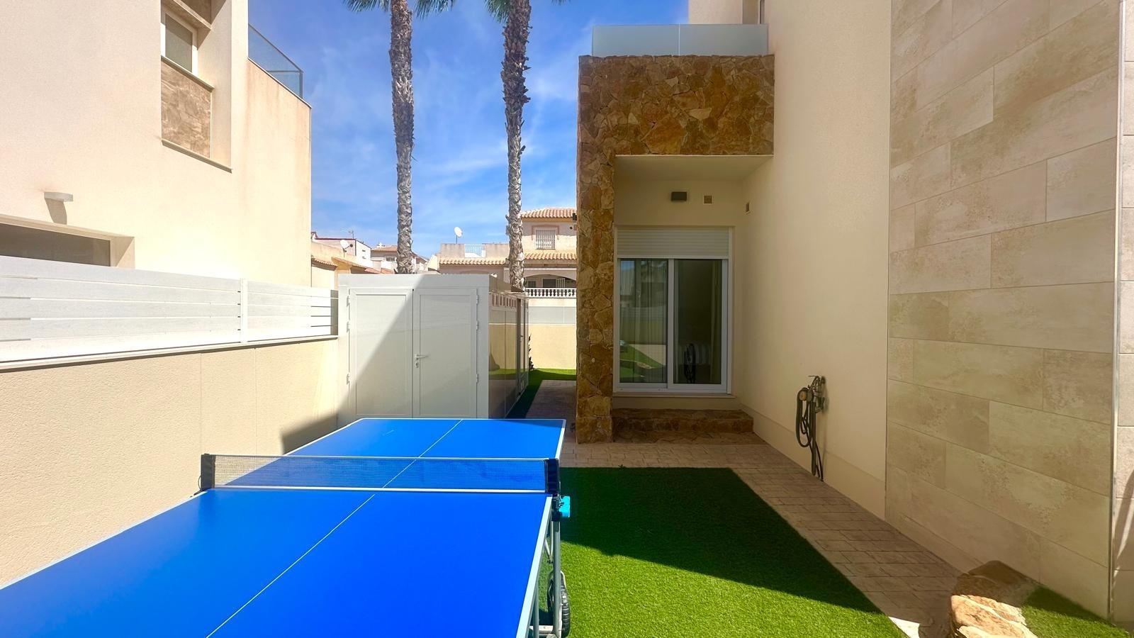 3 Bed, 3 Bath, HouseFor Sale, Torrevieja, Alicante
