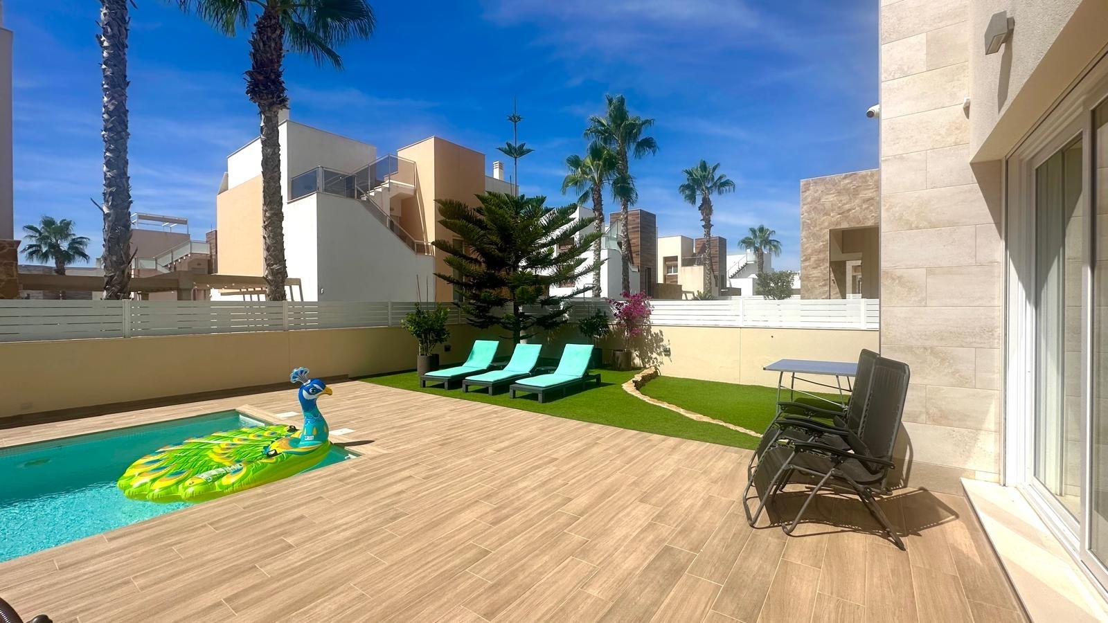 3 Bed, 3 Bath, HouseFor Sale, Torrevieja, Alicante