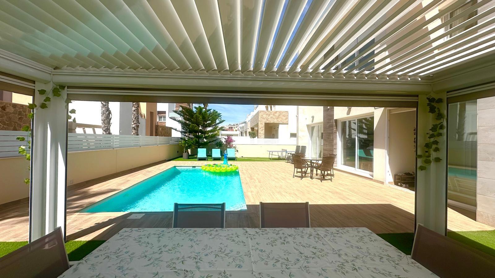 3 Bed, 3 Bath, HouseFor Sale, Torrevieja, Alicante