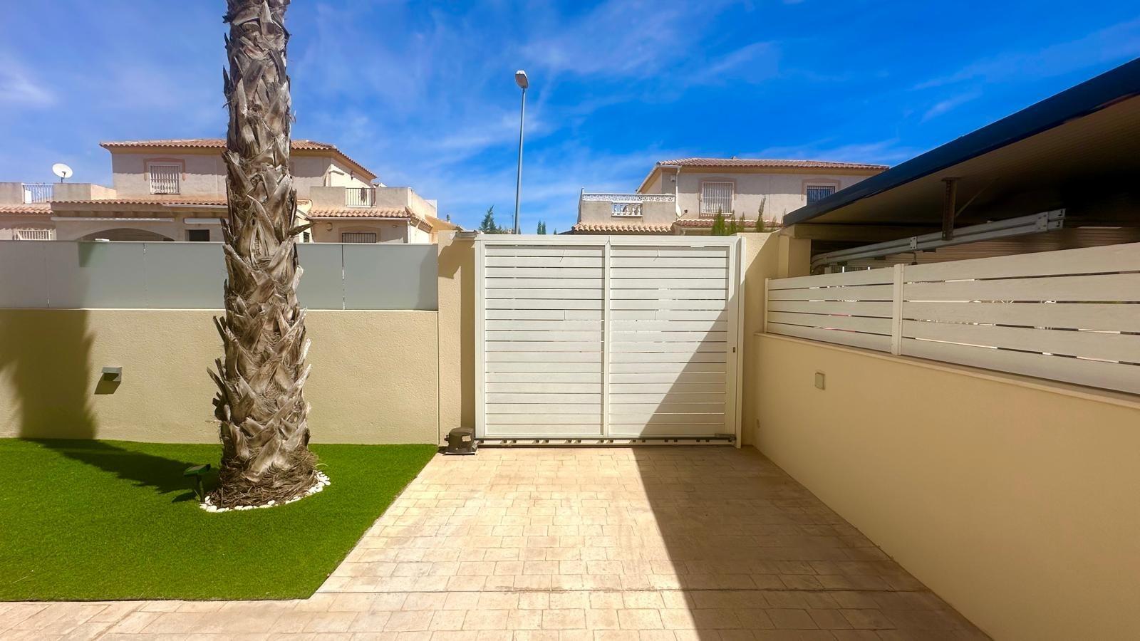 3 Bed, 3 Bath, HouseFor Sale, Torrevieja, Alicante
