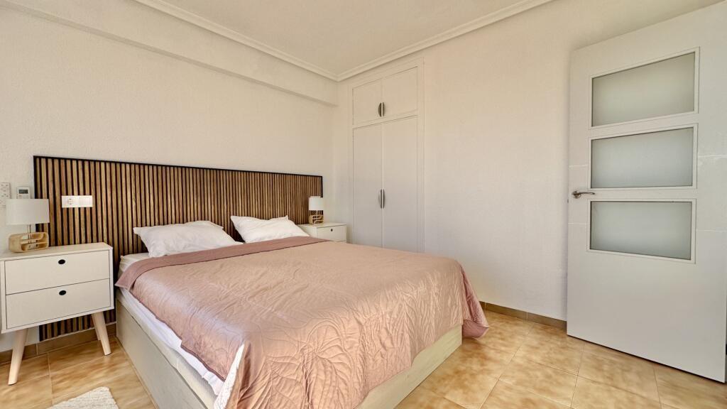 2 Bed, 2 Bath, ApartmentFor Sale, Torrevieja, Alicante