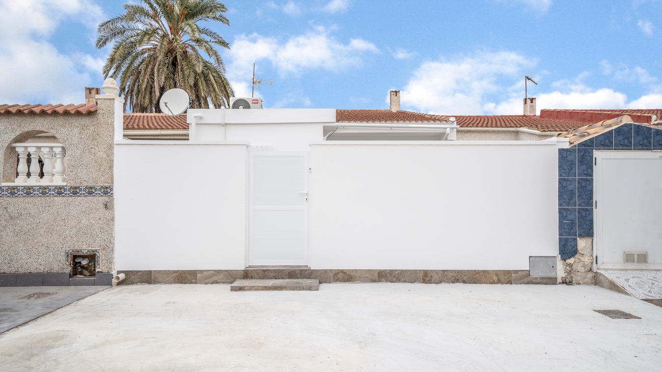 3 Bed, 1 Bath, HouseFor Sale, Torrevieja, Alicante