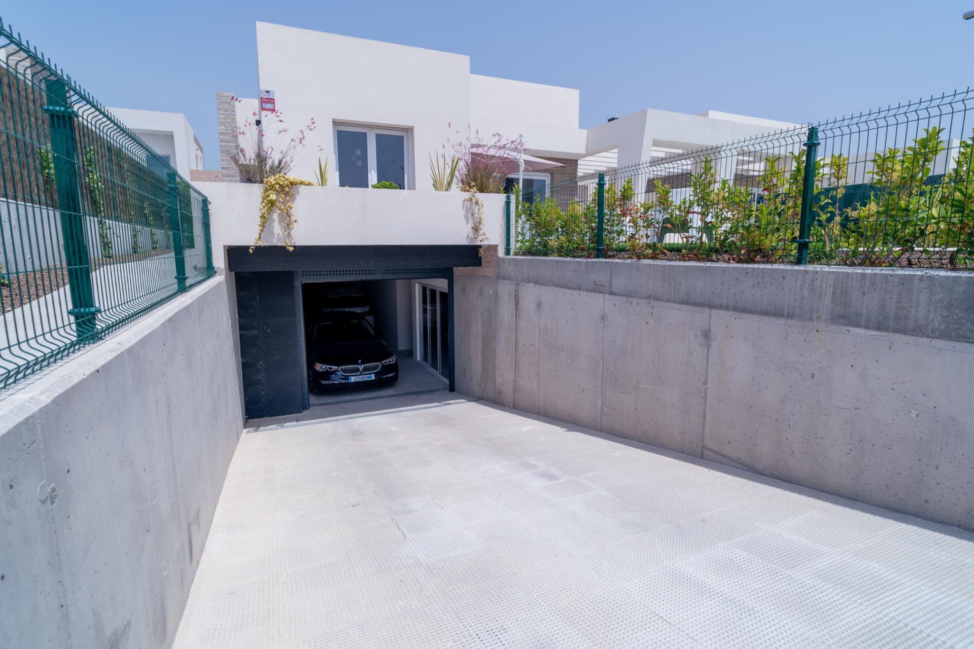 3 Bed, 2 Bath, HouseFor Sale, Algorfa, Alicante