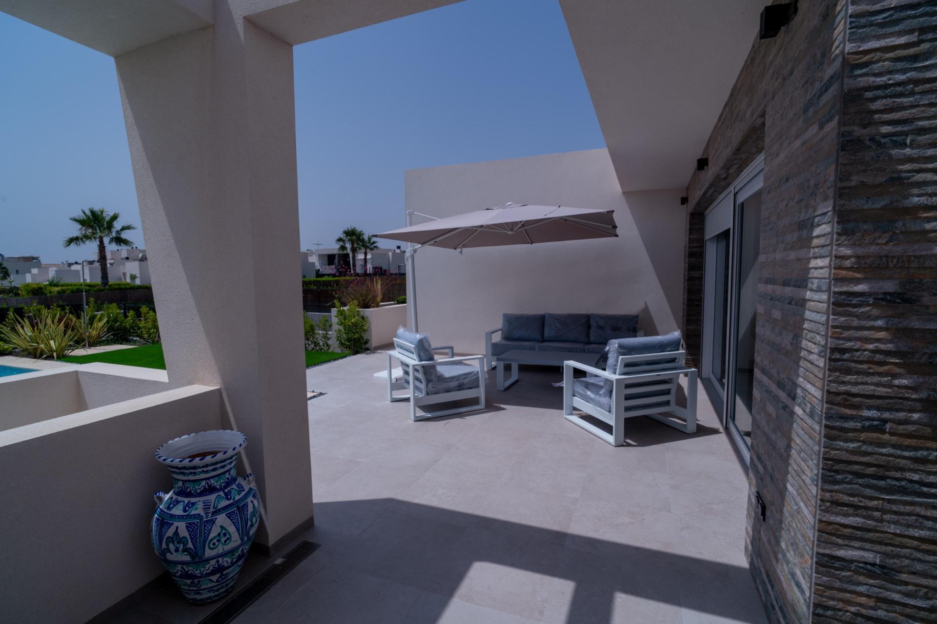 3 Bed, 2 Bath, HouseFor Sale, Algorfa, Alicante