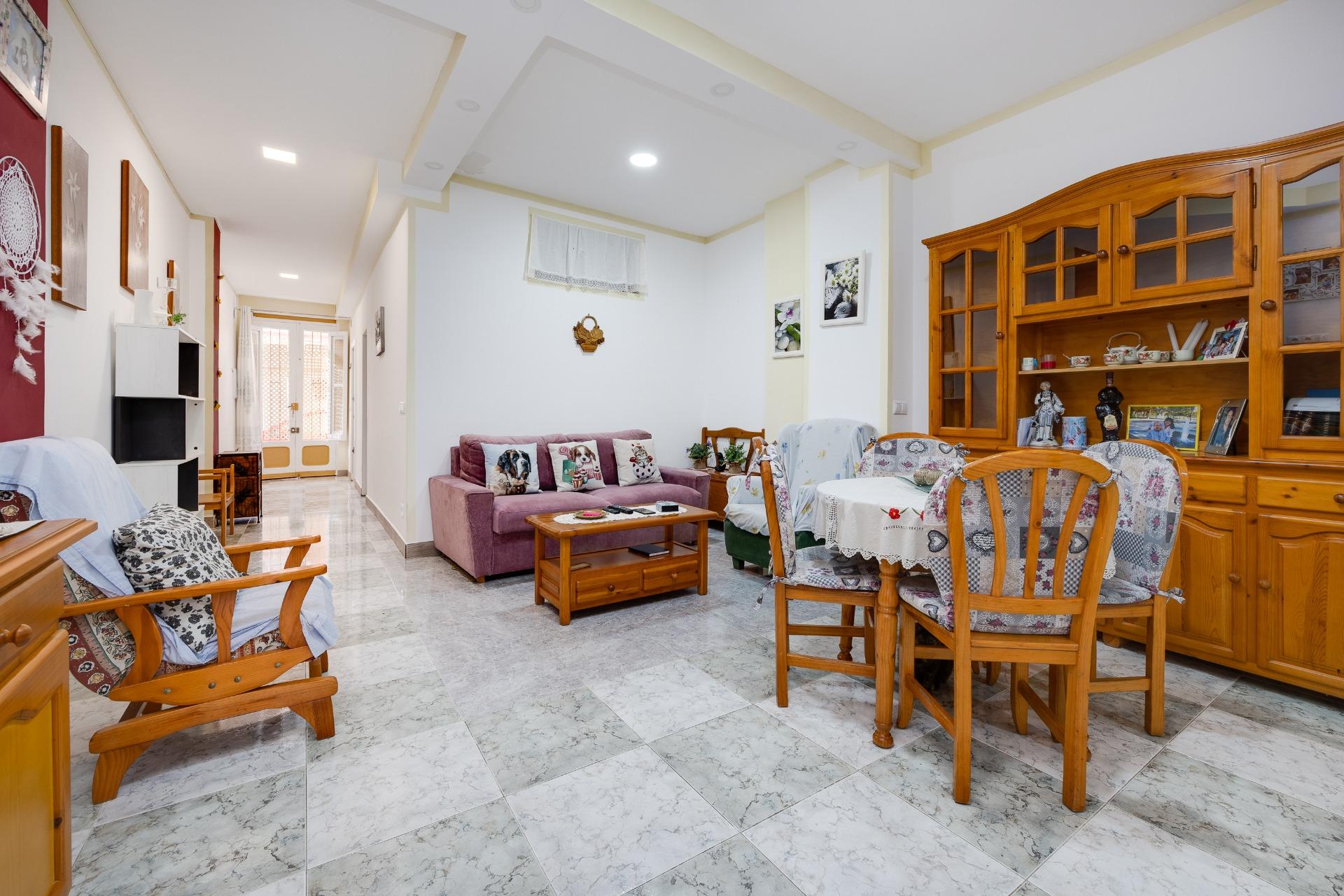 3 Bed, 2 Bath, ApartmentFor Sale, Torrevieja, Alicante