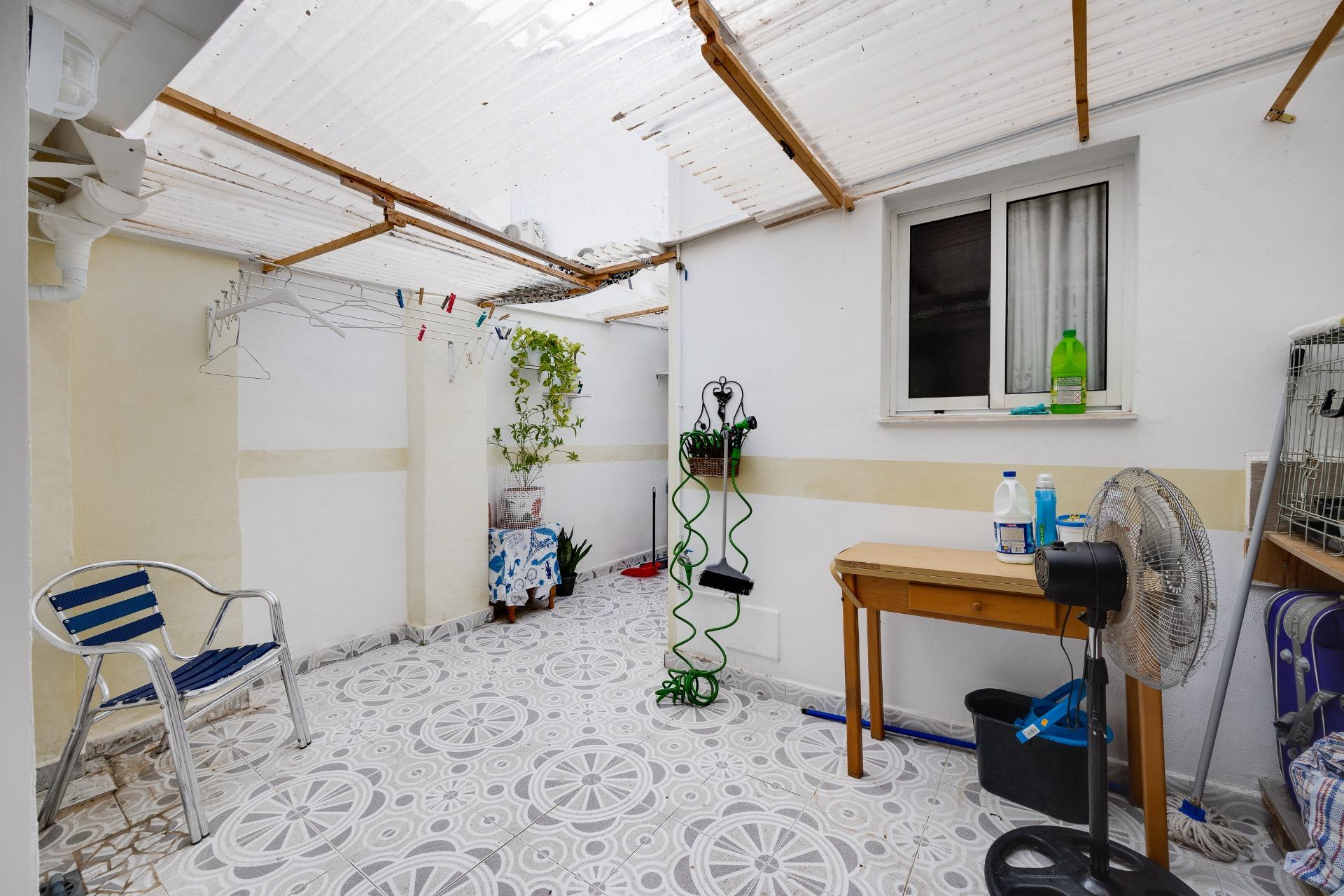 3 Bed, 2 Bath, ApartmentFor Sale, Torrevieja, Alicante