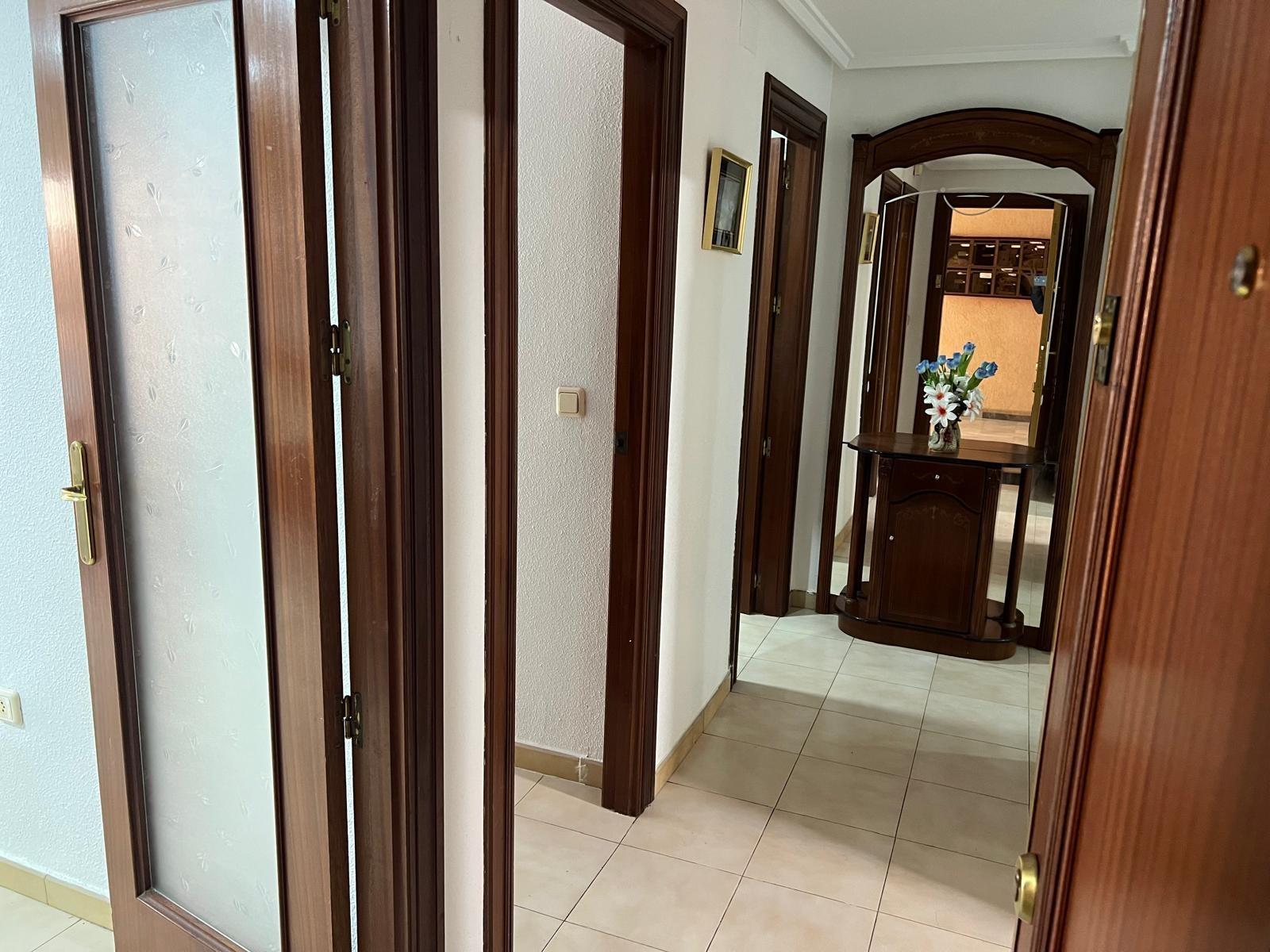 3 Bed, 2 Bath, ApartmentFor Sale, Torrevieja, Alicante