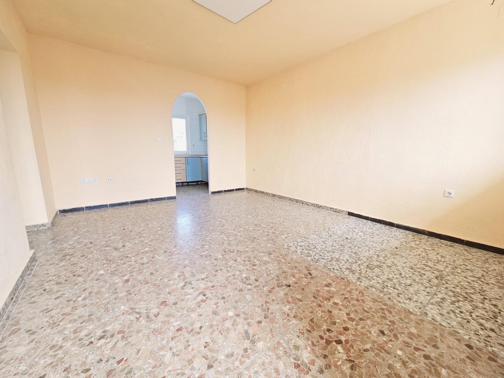 4 Bed, 2 Bath, HouseFor Sale, Torrevieja, Alicante