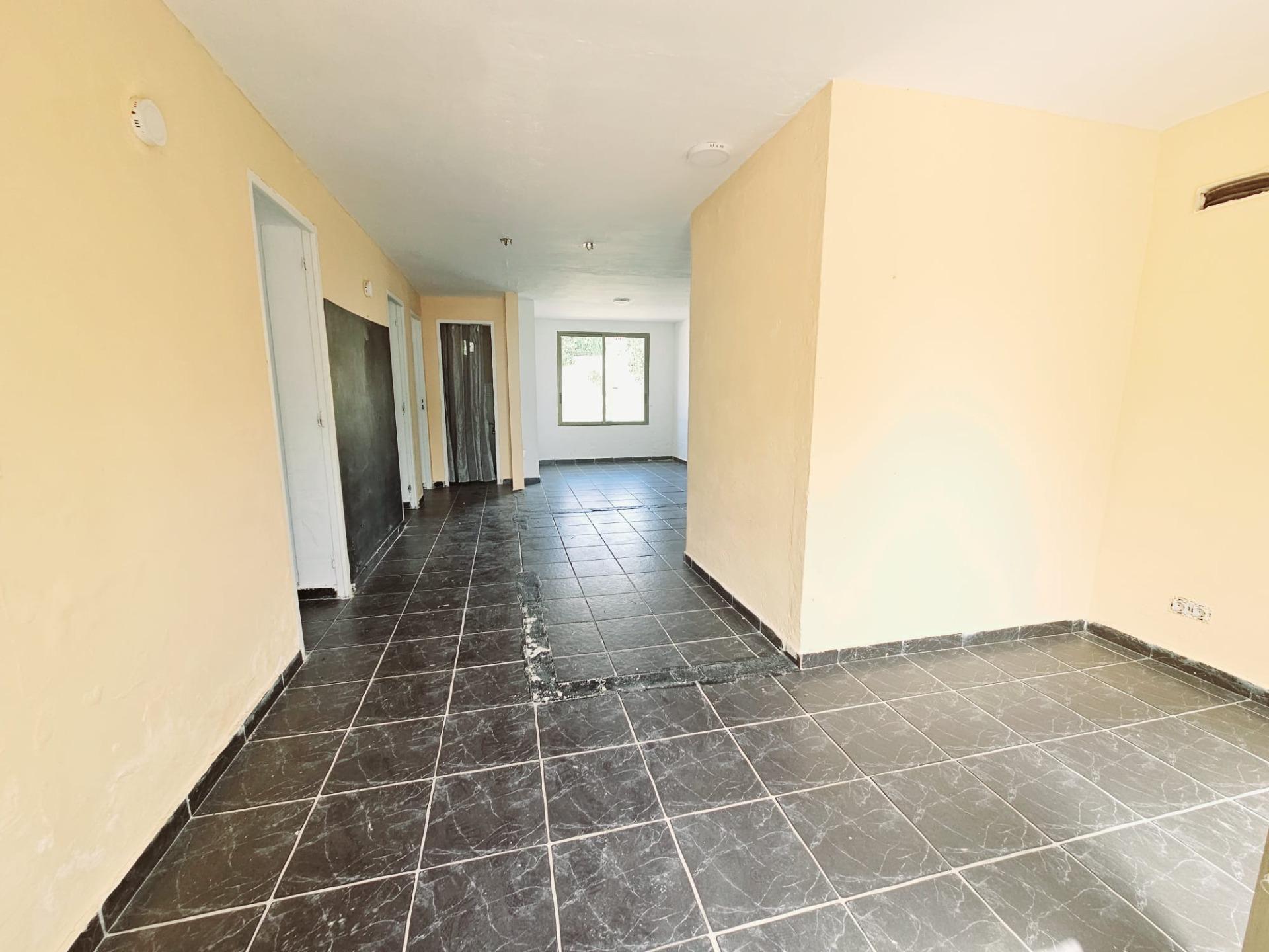 4 Bed, 2 Bath, HouseFor Sale, Torrevieja, Alicante