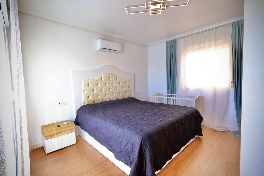 4 Bed, 2 Bath, HouseFor Sale, San Miguel de Salinas, Alicante