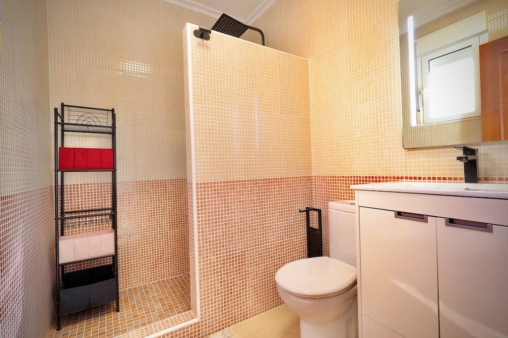 4 Bed, 2 Bath, HouseFor Sale, San Miguel de Salinas, Alicante