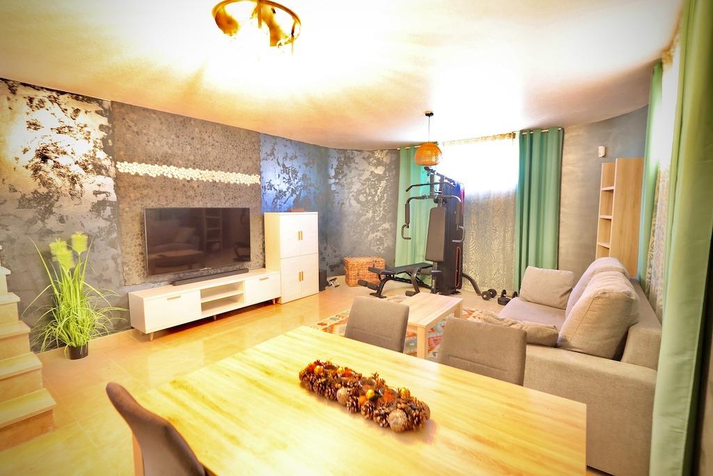 4 Bed, 2 Bath, HouseFor Sale, San Miguel de Salinas, Alicante