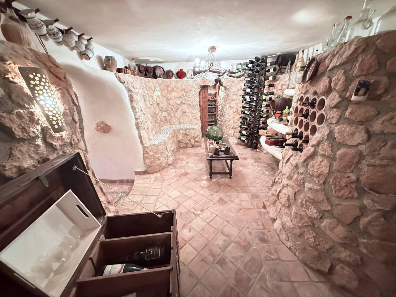 5 Bed, 3 Bath, HouseFor Sale, Campoamor, Alicante